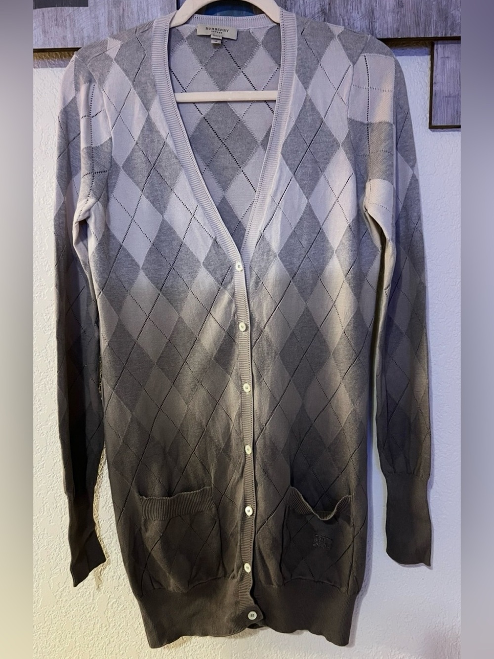 Burberry London Gray Argyle V-Neck Ombré
Button Knit Cardigan Sweater, size M